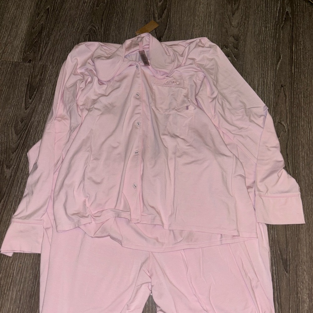 SKIMS Sleep Long Sleeve Button Up Set
